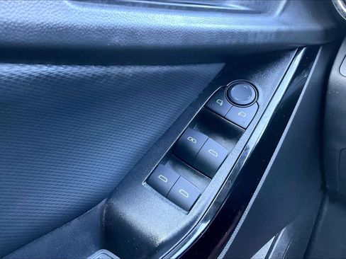 Used 2025 Chevrolet Equinox LT w/ Safety and Technology Package FWD image 35