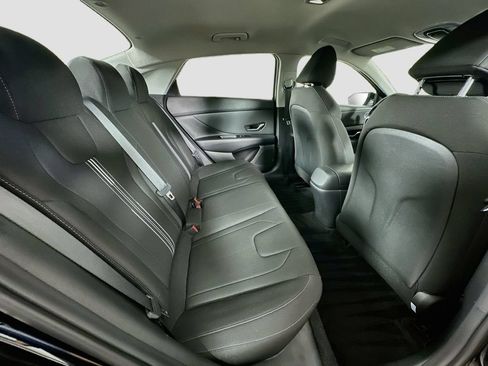 Used 2023 Hyundai Elantra SEL w/ Convenience Package FWD image 28
