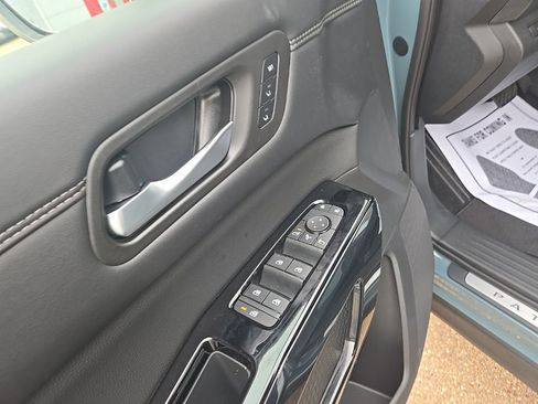 New 2026 Nissan Pathfinder Platinum image 12