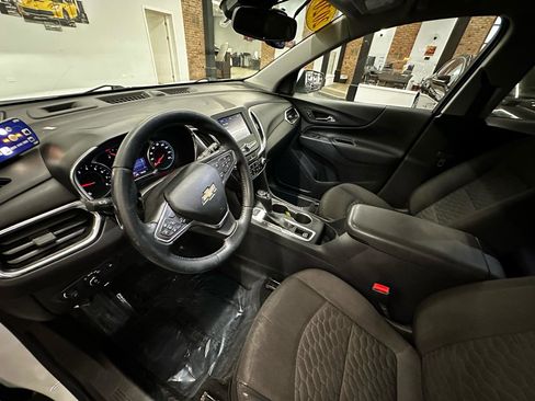 Used 2020 Chevrolet Equinox LT image 14