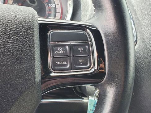 Used 2018 Dodge Grand Caravan SXT FWD image 12