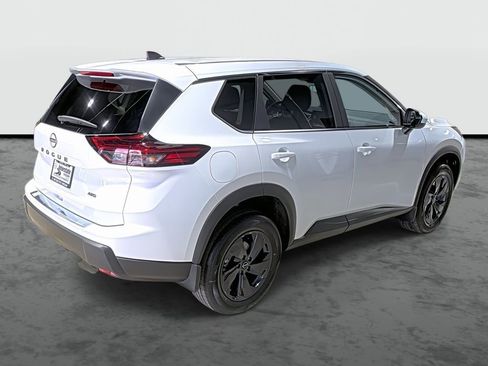 New 2026 Nissan Rogue SV w/ Cold Weather Package AWD/4WD image 4