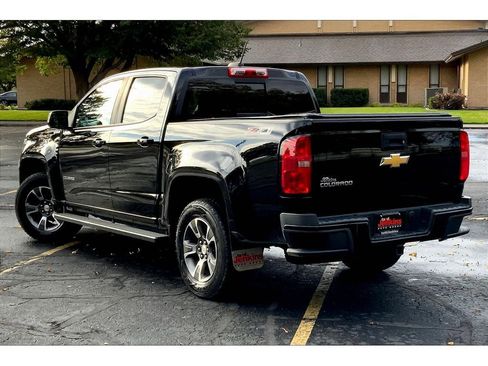 Used 2017 Chevrolet Colorado Z71 image 12
