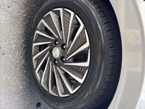 Used 2023 Hyundai Sonata SEL image 15