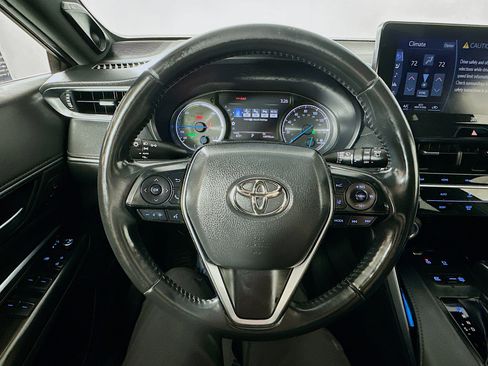 Used 2021 Toyota Venza Limited w/ Carpet Mat Package (TMS) image 11