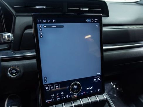 Used 2025 GMC Terrain Elevation FWD image 15