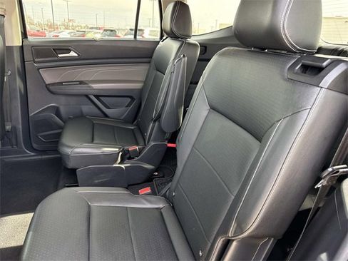 Certified 2023 Volkswagen Atlas SE image 14