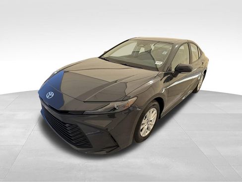 Used 2025 Toyota Camry LE w/ Convenience Package AWD/4WD image 8