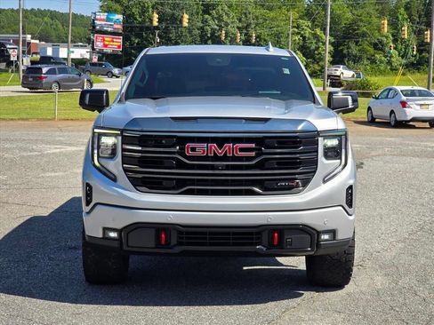 Used 2022 GMC Sierra 1500 AT4 w/ Technology Package AWD/4WD image 22