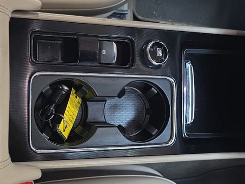 Used 2021 Lincoln Corsair Standard image 26