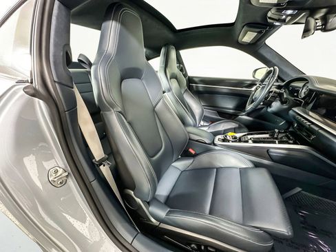 Used 2022 Porsche 911 Turbo S image 27