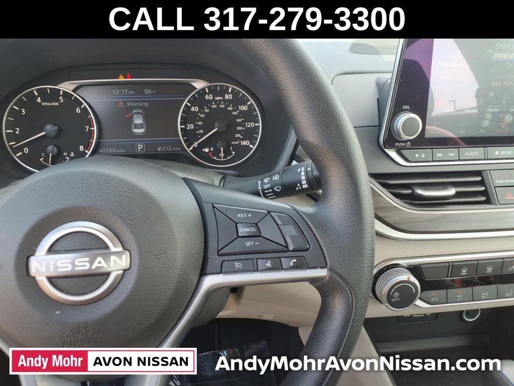 Used 2025 Nissan Altima 2.5 SV AWD/4WD image 27