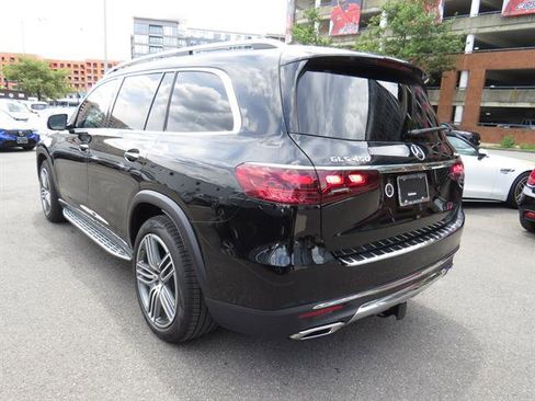 Used 2026 Mercedes-Benz GLS 450 4MATIC image 2