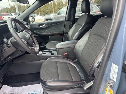 Used 2023 Ford Escape ST-Line w/ Tech Pack #1 image 7