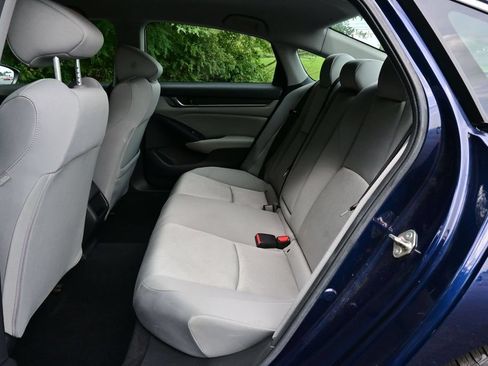 Used 2019 Honda Accord LX image 17