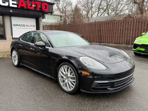 Used 2018 Porsche Panamera 4S image 3