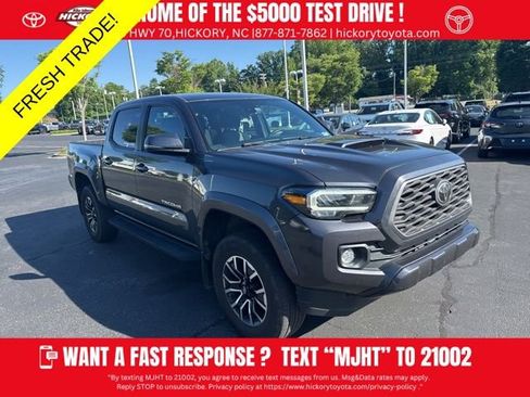 Used 2020 Toyota Tacoma TRD Sport w/ Technology Package AWD/4WD image 1