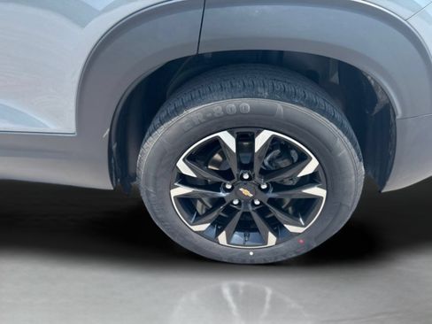 Used 2021 Chevrolet TrailBlazer LT w/ Premium Seating Package FWD image 37