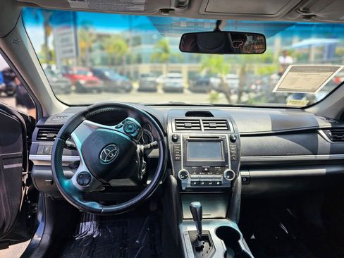 Used 2014 Toyota Camry SE FWD image 21