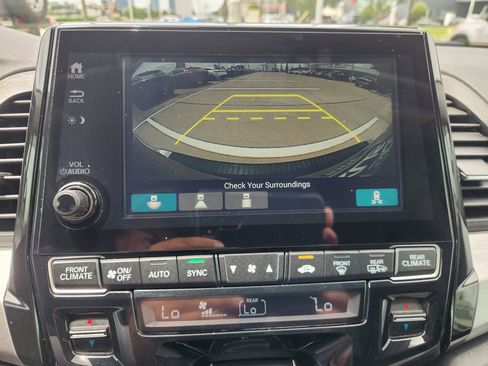 Used 2019 Honda Odyssey EX image 17