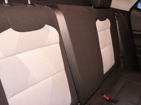 Used 2024 Chevrolet Trax LS w/ LS Convenience Package image 10