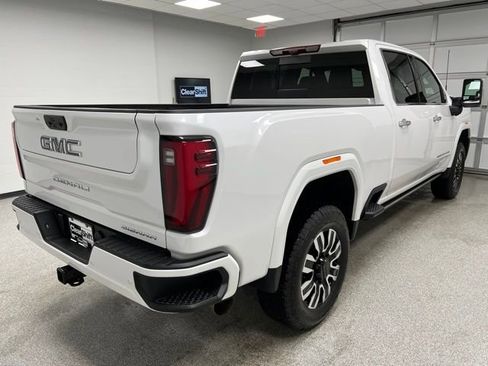 Used 2024 GMC Sierra 3500 Denali Ultimate image 10