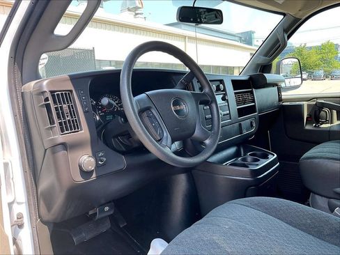 Used 2025 GMC Savana 2500 w/ Driver Convenience Package RWD image 8