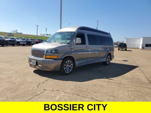 Used 2022 GMC Savana 2500 Extended w/ Enhanced Convenience Package RWD image 3