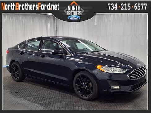 Used 2020 Ford Fusion SE w/ Equipment Group 151A FWD image 1