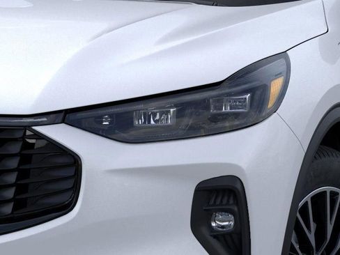 New 2025 Ford Escape SE w/ PHEV Premium Package image 18