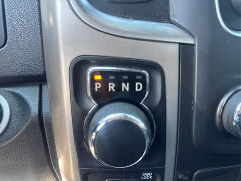 Used 2017 RAM 1500 Classic SLT image 25