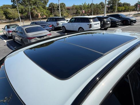 Used 2024 BMW X5 xDrive40i w/ M Sport Package image 11