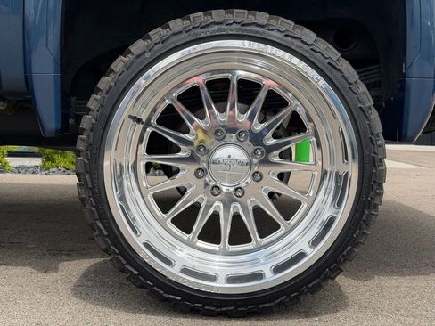 Used 2025 GMC Sierra 2500 Denali Ultimate AWD/4WD image 24
