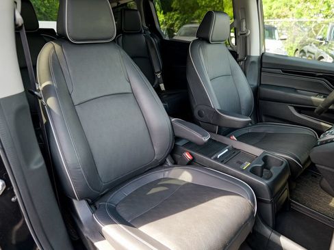 Used 2023 Honda Odyssey Elite image 37