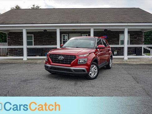 Used 2021 Hyundai Venue SE FWD image 1