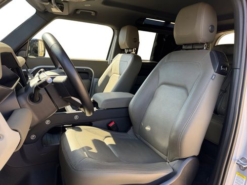 Used 2023 Land Rover Defender 90 S AWD/4WD image 10