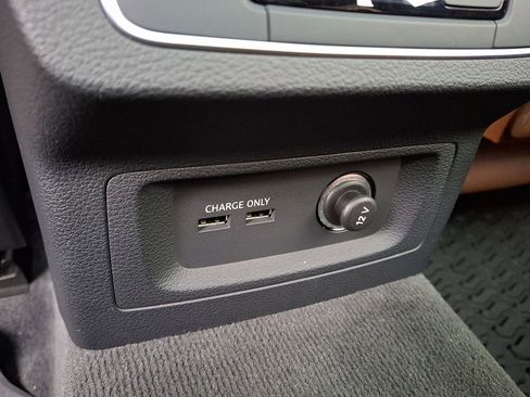 Certified 2023 Audi Q5 2.0T Premium w/ Convenience Package image 11