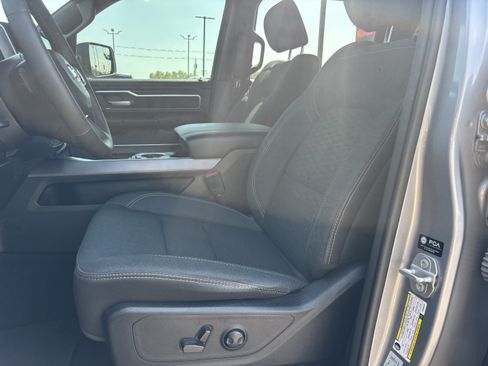 Used 2025 RAM 1500 Big Horn AWD/4WD image 10