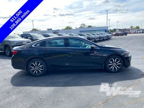 Used 2018 Chevrolet Malibu LT w/ Leather Package FWD image 9