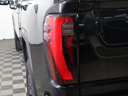Used 2024 GMC Sierra 3500 Denali Ultimate image 20