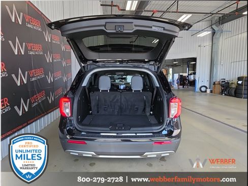 Used 2023 Ford Explorer XLT w/ Equipment Group 202A AWD/4WD image 6