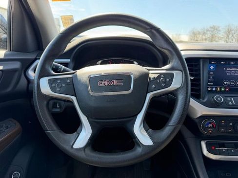 Used 2023 GMC Acadia SLE w/ Driver Convenience Package image 12
