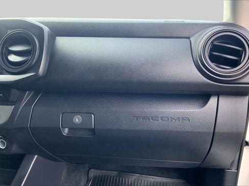 Used 2021 Toyota Tacoma SR AWD/4WD image 18