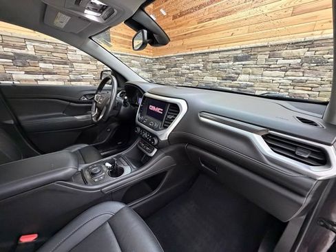 Used 2022 GMC Acadia SLT w/ Elevation Edition AWD/4WD image 16