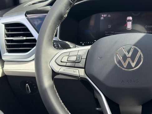 New 2026 Volkswagen Taos SE AWD/4WD image 27