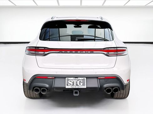 Used 2023 Porsche Macan AWD/4WD image 5