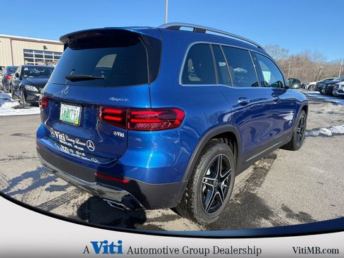 Used 2026 Mercedes-Benz GLB 250 4MATIC image 8