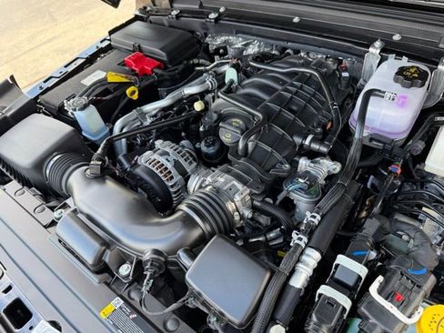 New 2026 Jeep Gladiator Sport image 12