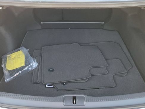 Certified 2025 Toyota Crown AWD/4WD image 9