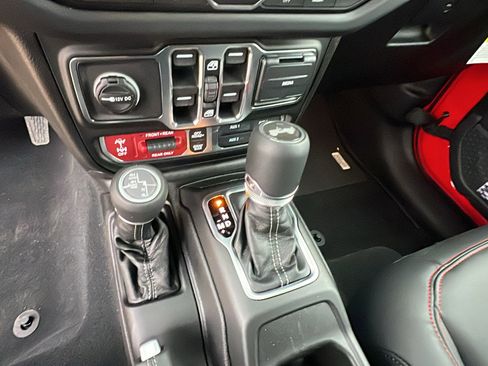 New 2026 Jeep Wrangler Unlimited Rubicon 392 image 25